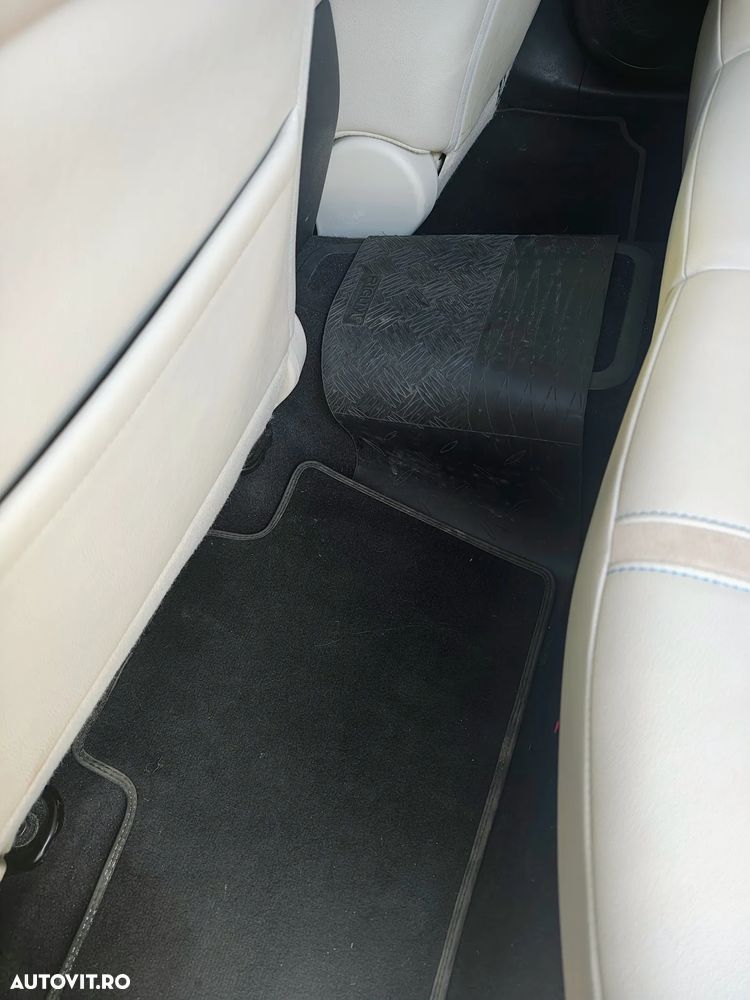 NISSAN Leaf 2019 — imagine 15