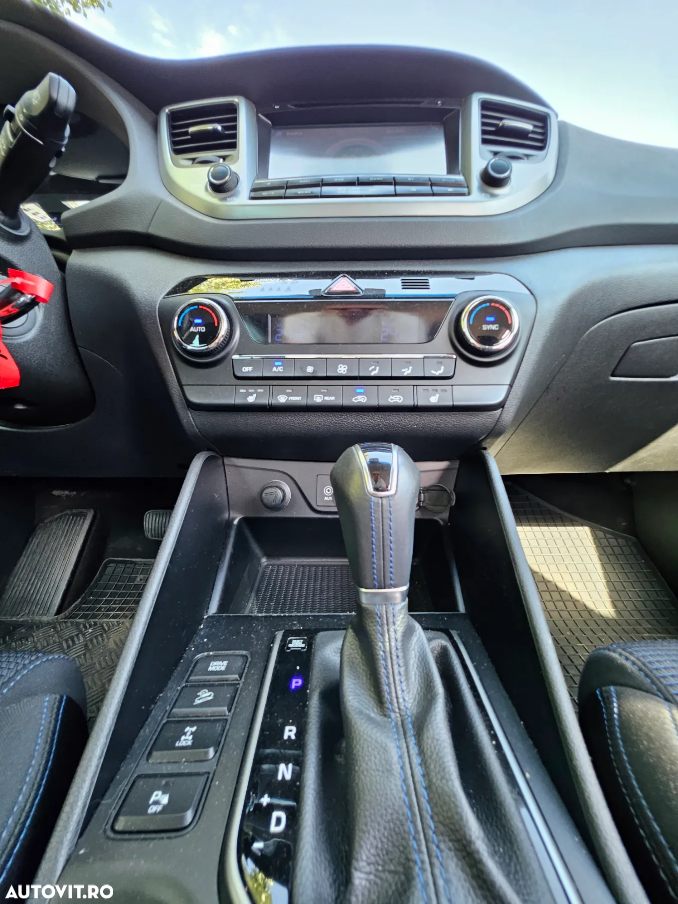 Hyundai Tucson 1.6 T-GDi 4WD 7DCT Style - 12