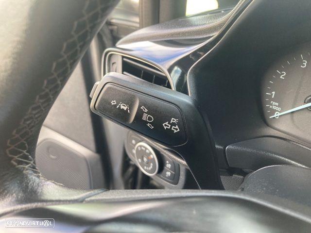 Ford Fiesta 1.0 EcoBoost Hybrid S&S TITANIUM - 17