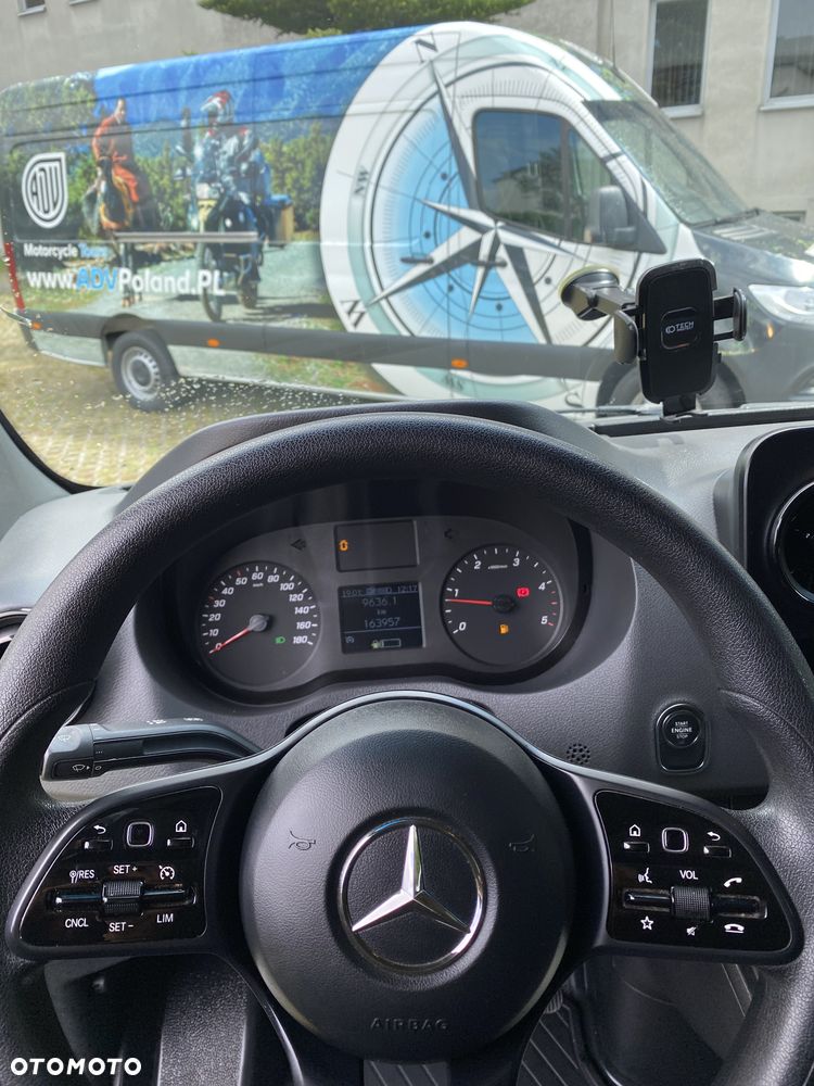 Mercedes-Benz Sprinter - 15