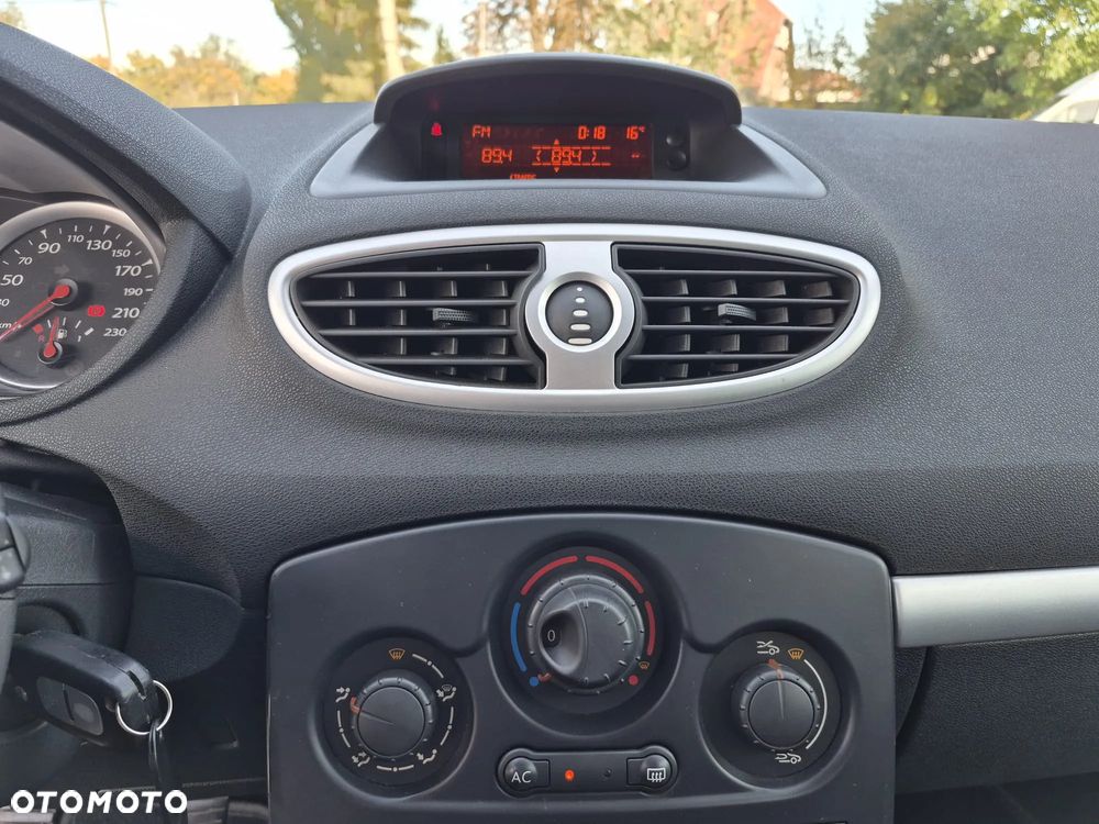 Renault Clio 1.5 dCi Dynamique - 17