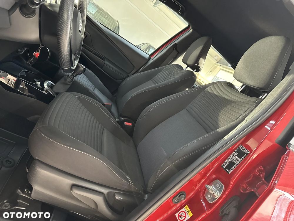 Toyota Yaris 1.33 Selection Passion - 13