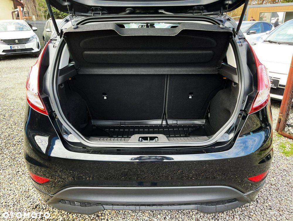Ford Fiesta 1.0 EcoBoost S&S TREND - 32