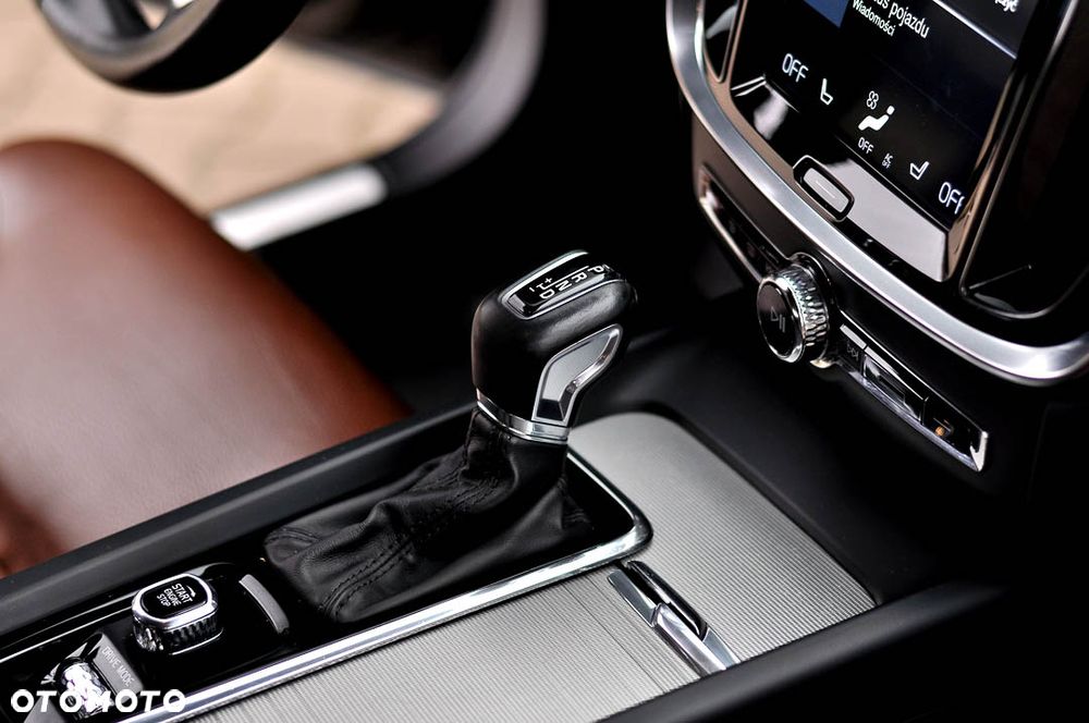 Volvo V60 D4 Inscription - 29