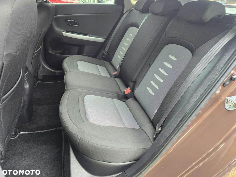 Kia Ceed - 14