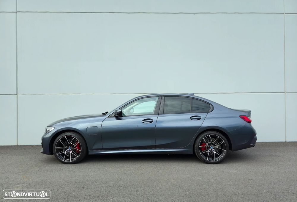 BMW 330 e Pack M Auto - 4