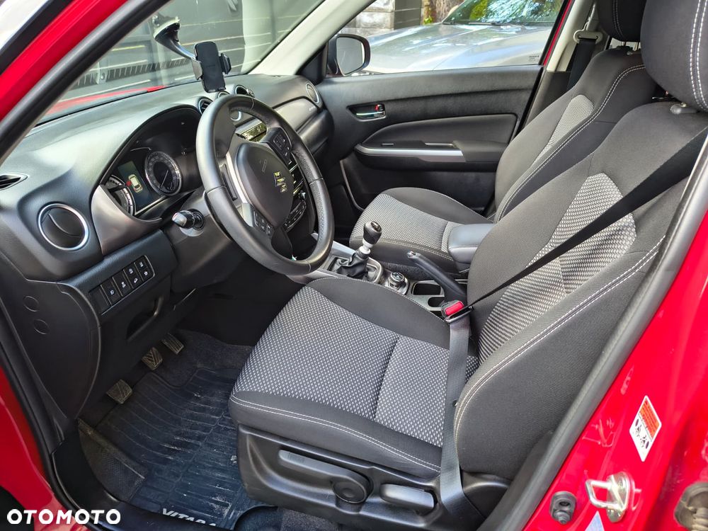 Suzuki Vitara 1.4 Boosterjet SHVS Premium 4WD - 17
