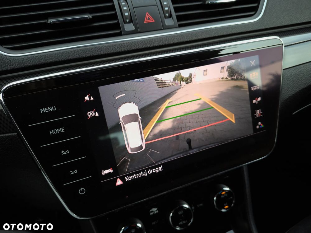 Skoda Superb 2.0 TDI DSG Sportline - 21