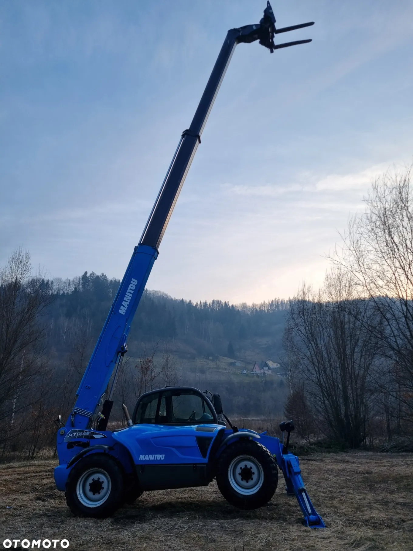 Manitou Ładowarka teleskopowa MT1440 JakNowa 2016r z Norwegii niski przebieg 3121 mtg Oryginał 14 metrów PERKINS SILNIK - 9