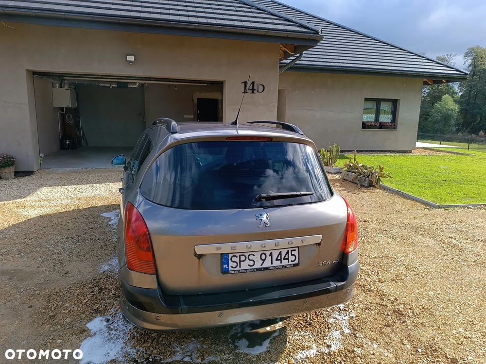 Peugeot 308 - 8