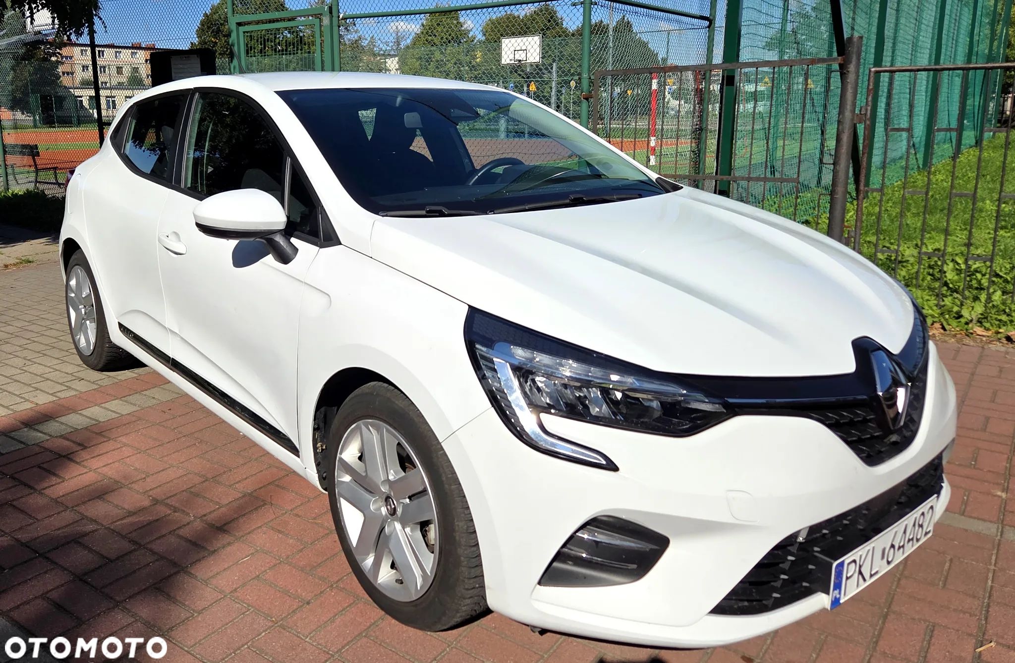 Renault Clio 1.6 E-TECH Intens - 1