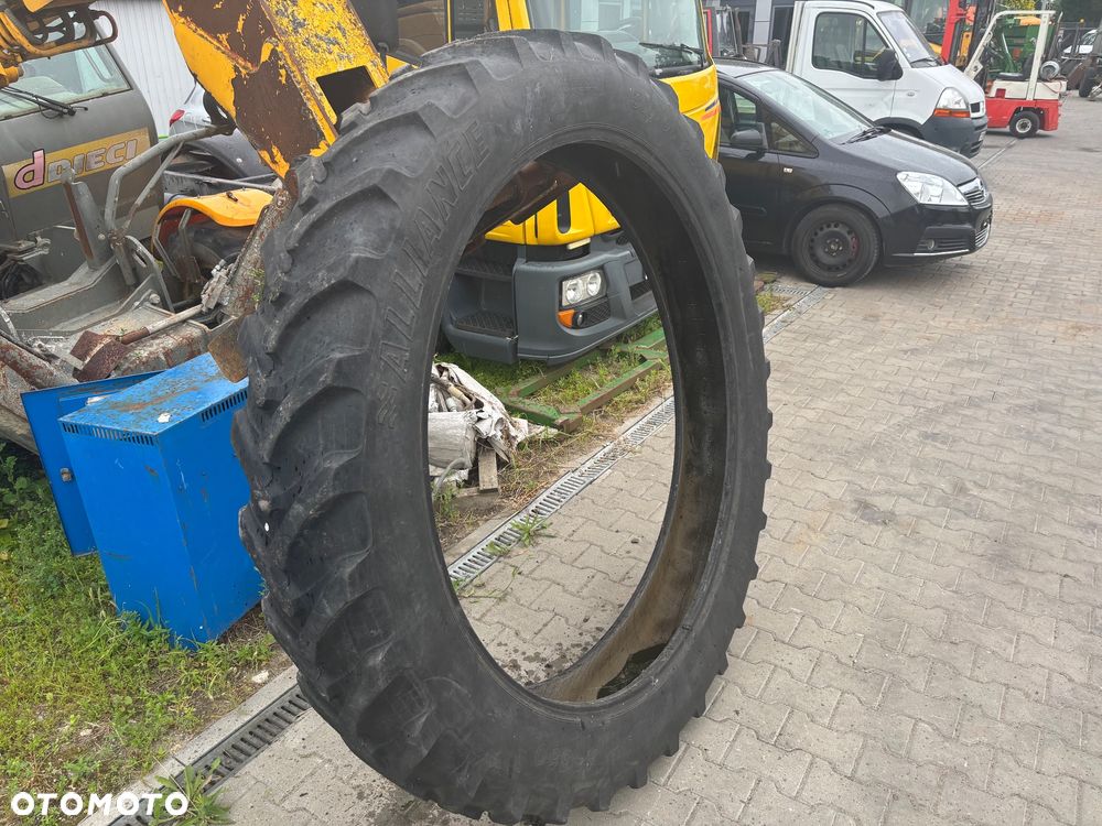Koła do międzyrzędzi 11.2R36 11.2R48 9.5R48 12.4R52 13.6R38 - 12