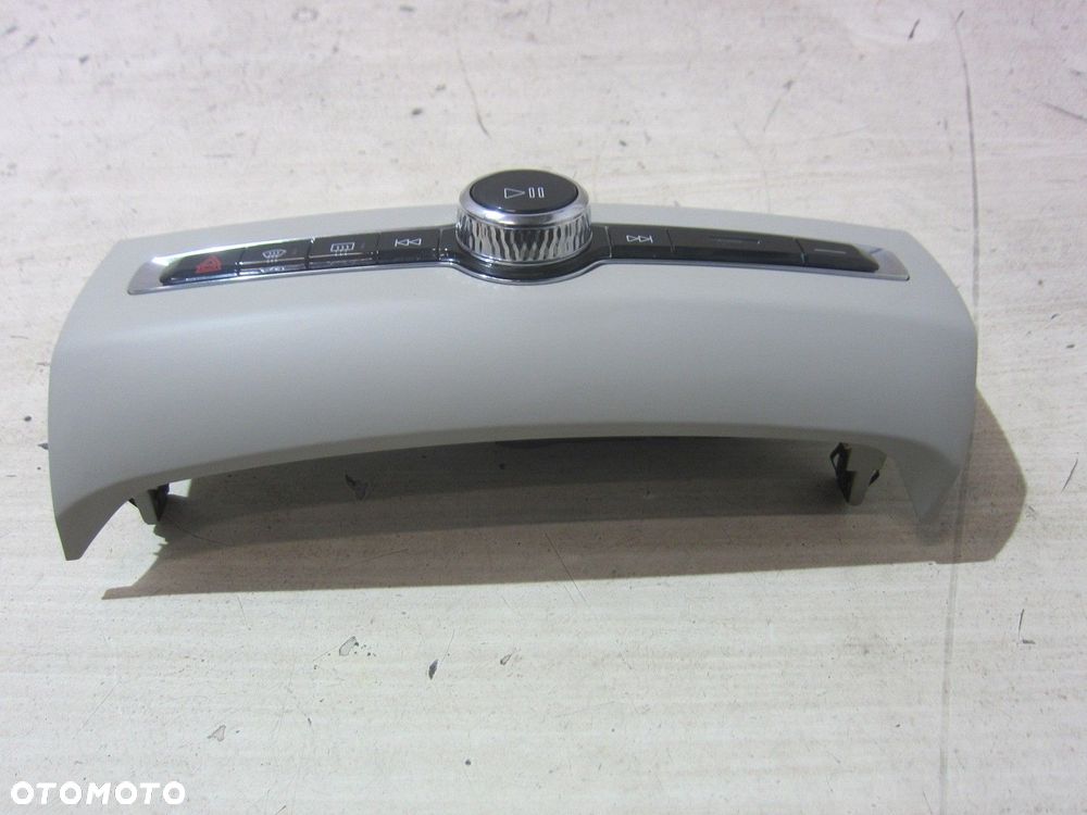 VOLVO XC60 II XC 60 STEROWANIE RADIEM RADIA PANEL PRZEŁĄCZNIK 31398845 18R- - 8