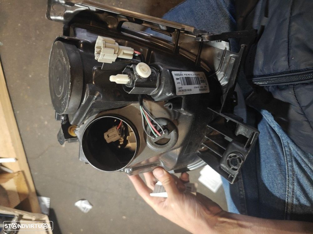 Farol Frente Esquerdo / Otica Esquerda Nissan Juke (F15)  89909531 Val - 9