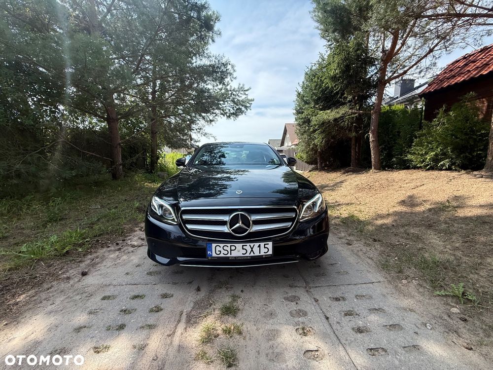 Mercedes-Benz Klasa E 220 d 4-Matic 9G-TRONIC - 3
