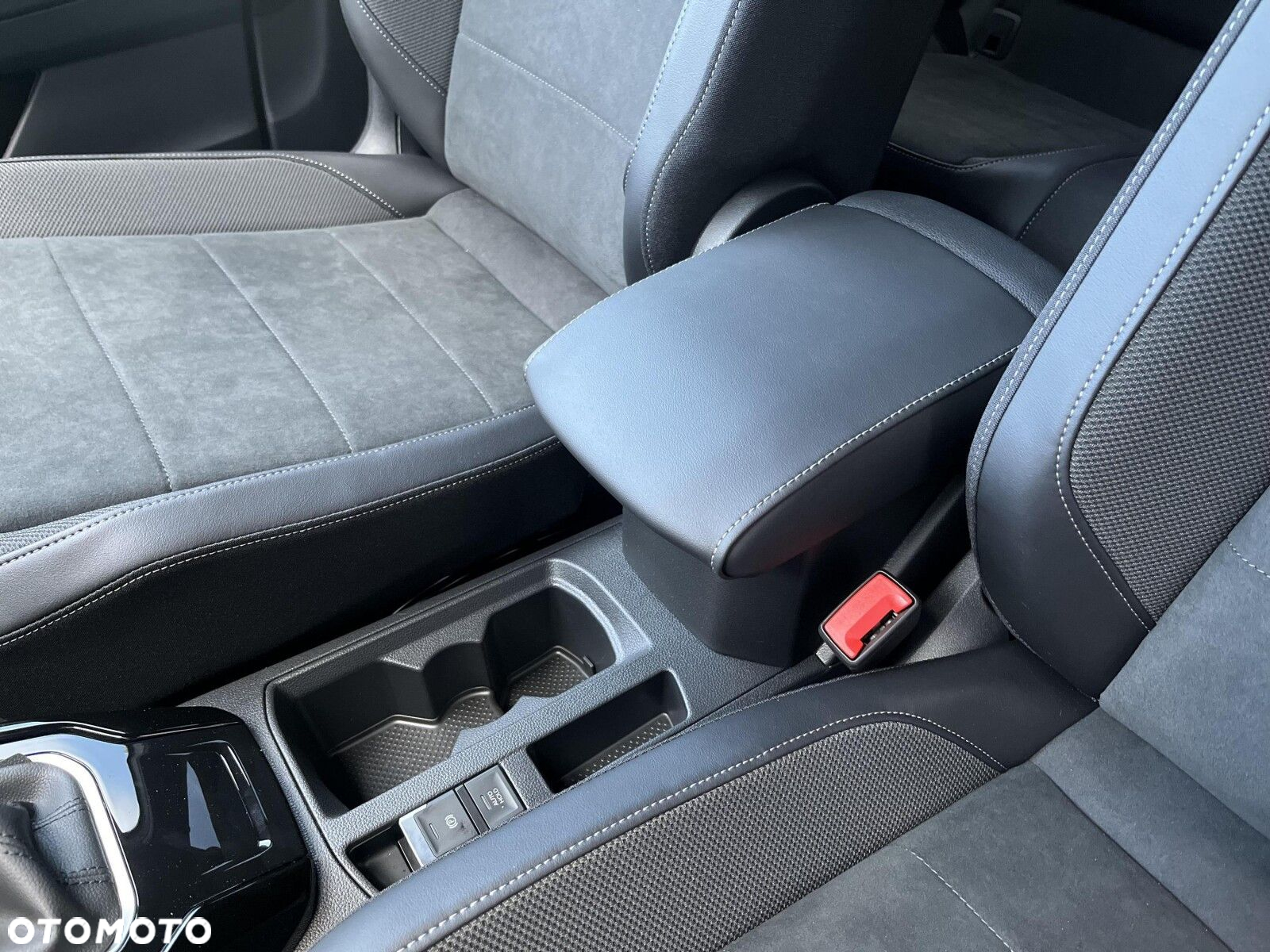 Volkswagen T-Roc 1.5 TSI R-Line Plus DSG - 26