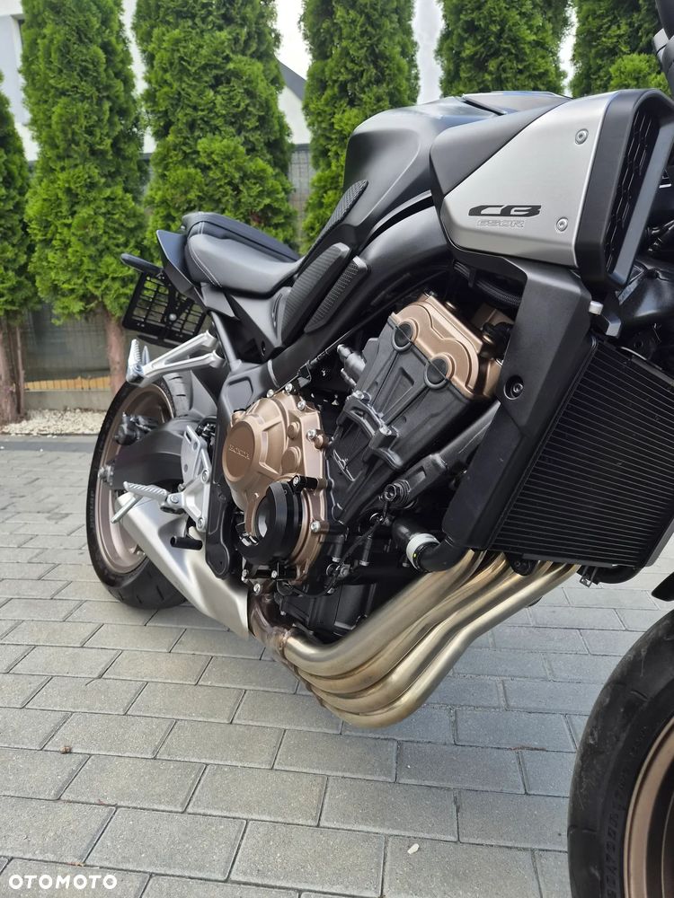 Honda CB - 10