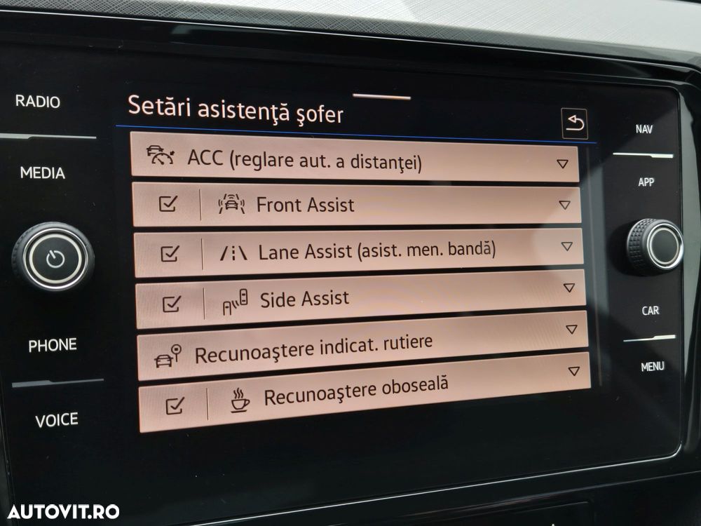 Volkswagen Passat GTE - 27