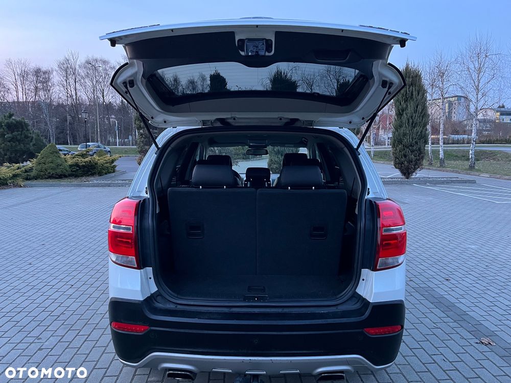 Chevrolet Captiva 2.2 2WD LT - 24