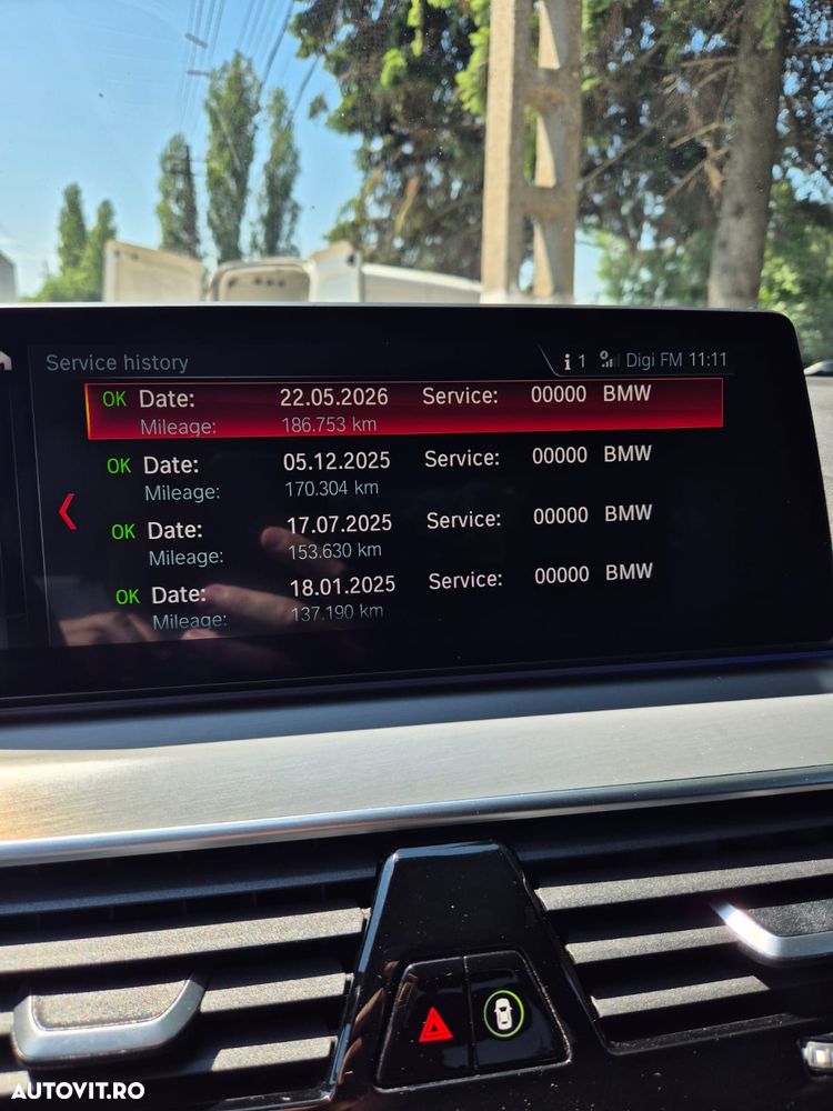 BMW Seria 5 525d Aut. Sport Line - 2