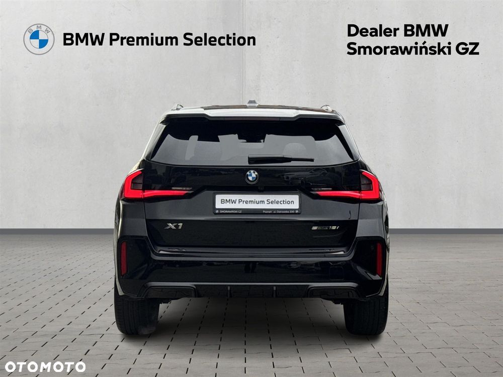 BMW X1 sDrive18i - 26