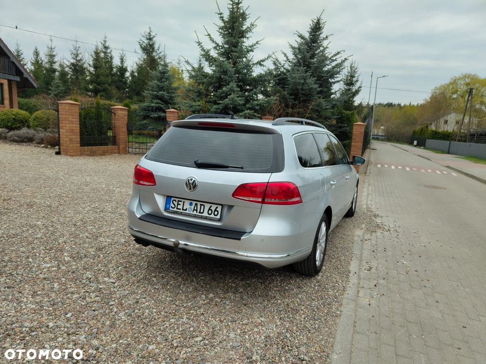 Volkswagen Passat - 12