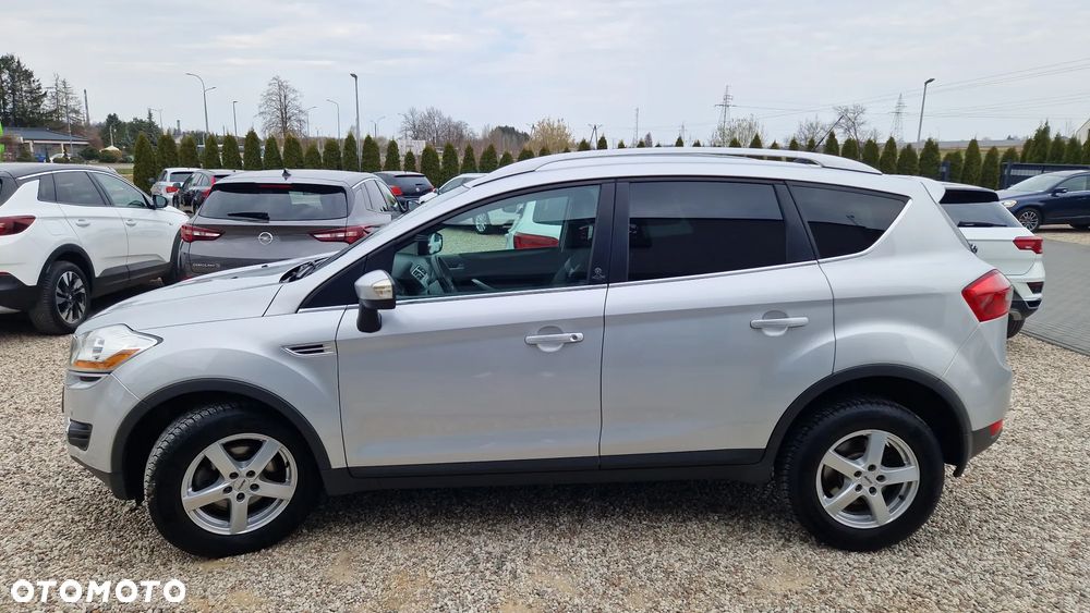 Ford Kuga 2.0 TDCi 2x4 Champions Edition - 3