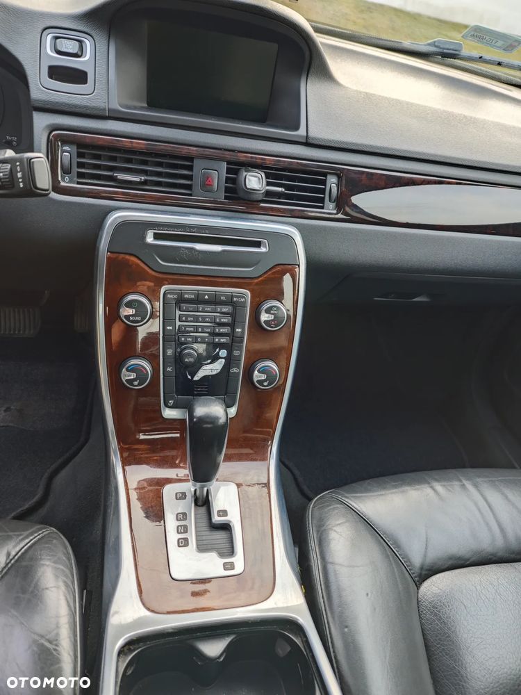 Volvo S80 3.2 Momentum - 25
