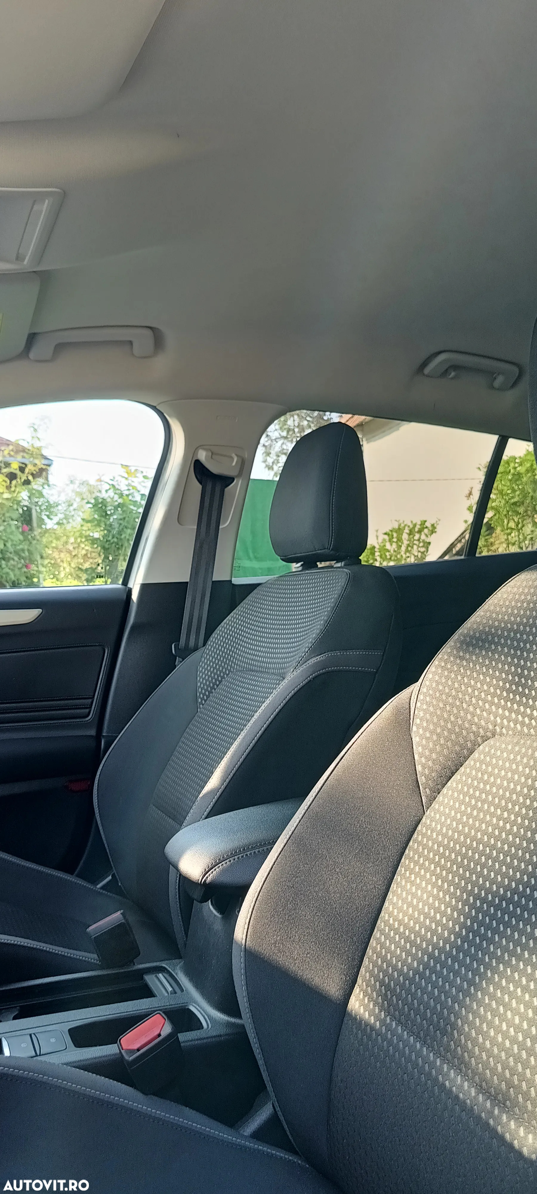 Ford Focus 1.5 EcoBlue Titanium Business - 8