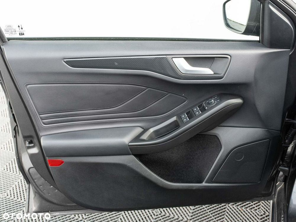 Ford Focus 2.3 EcoBoost S&S ST - 11