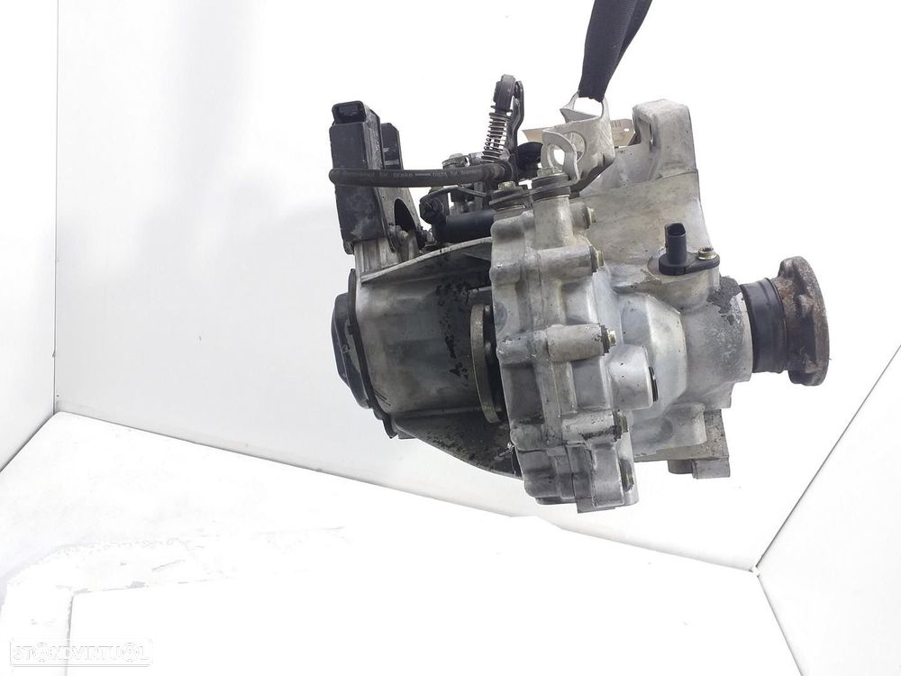 CAIXA VELOCIDADES SKODA FABIA I 2000 - 5