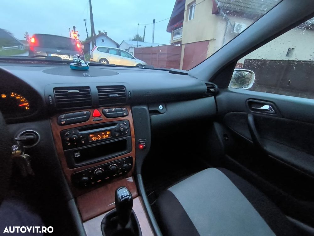 Mercedes-Benz C 180 Kompressor - 4