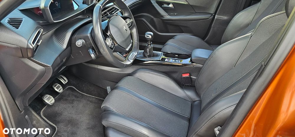 Peugeot 2008 PureTech 130 Stop&Start GT-Line Edition - 26