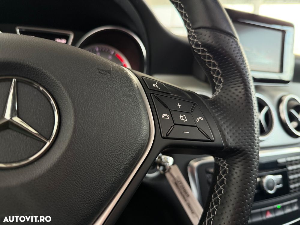 Mercedes-Benz CLA 180 UrbanStyle Edition - 22