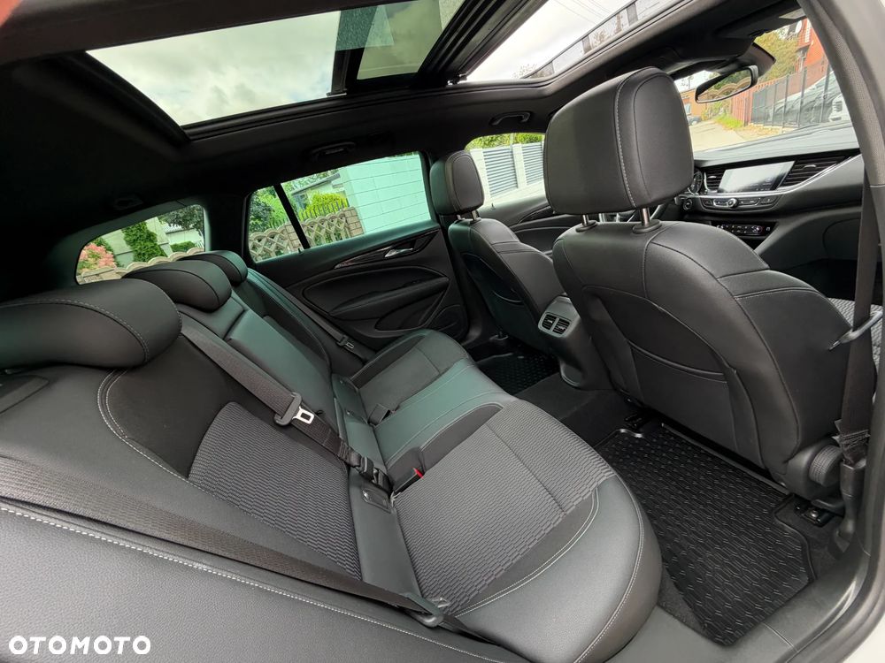 Opel Insignia 2.0 CDTI 4x4 GSi S&S - 30