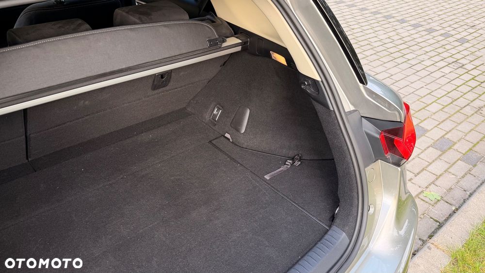 Lexus CT - 23