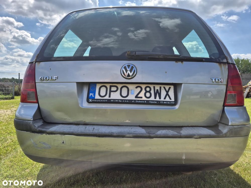 Volkswagen Golf - 5