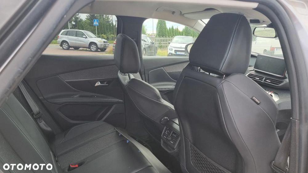 Peugeot 3008 BlueHDi 130 Stop & Start EAT8 Allure - 25