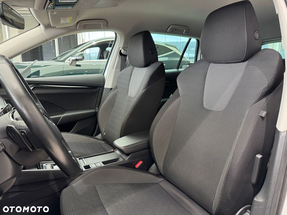 Skoda Octavia 2.0 TDI Ambition DSG - 10