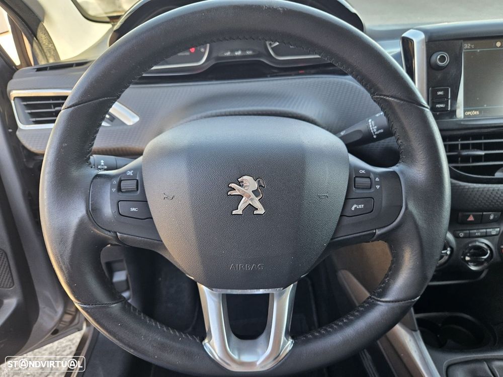 Peugeot 2008 1.6 BlueHDi Style - 18