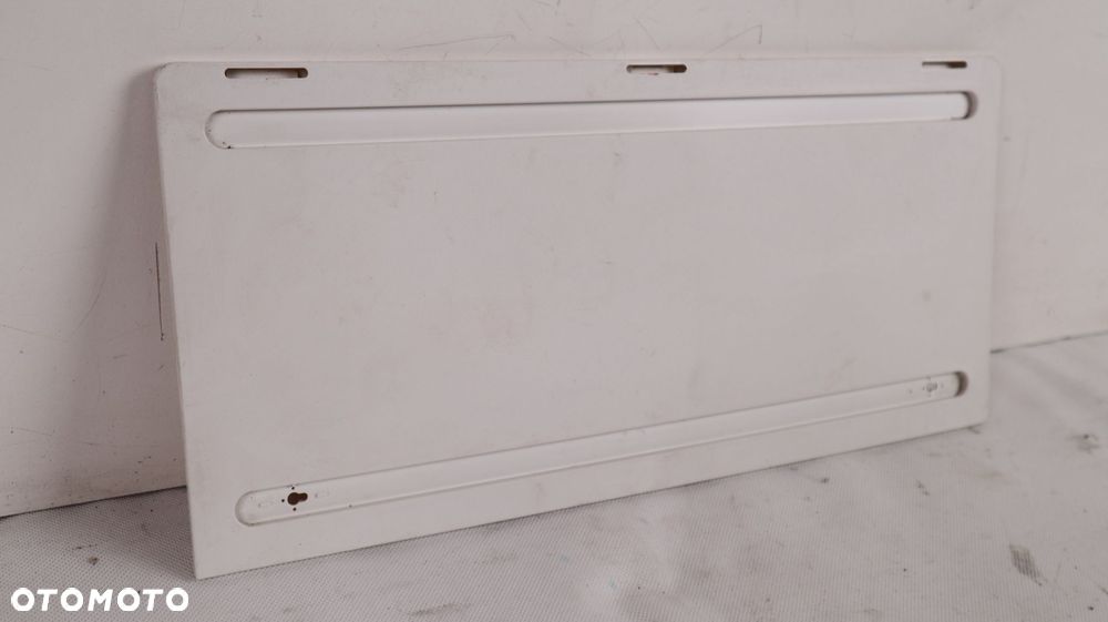 KAMPER PRZYCZEPA KEMPINGOWA ZAMKNIĘCIE KRATKI WENTYLACYJNEJ LODÓWKI 48 CM X 22,3 CM - 3