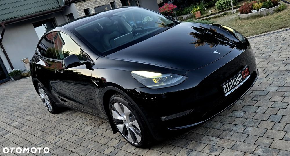 Tesla Model Y Long Range Dual Motor AWD - 6