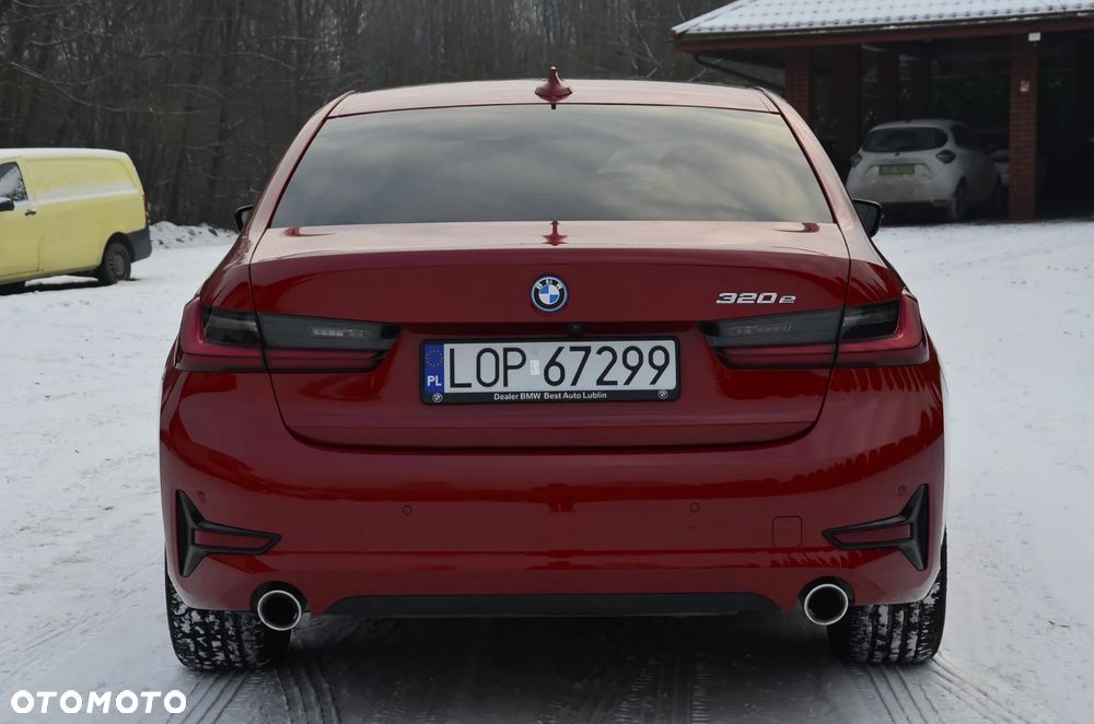 BMW Seria 3 320e Sport Line - 14
