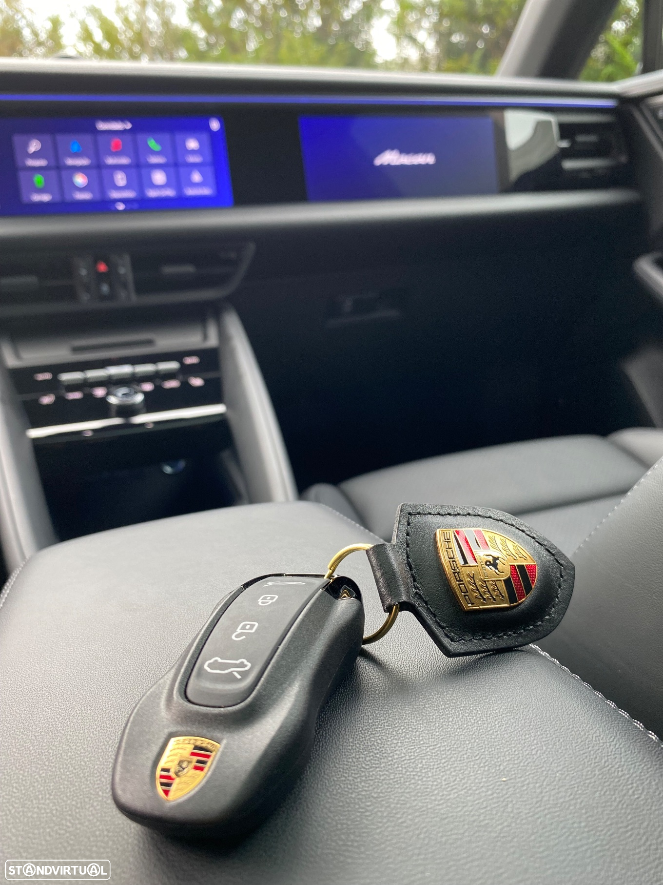 Porsche Macan Electric 4 - 25