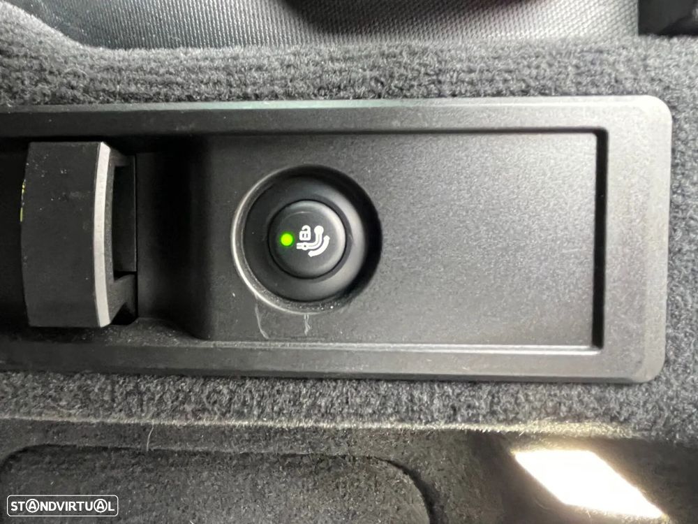 BMW 320 d Touring Aut. Edition M Sport Shadow - 24