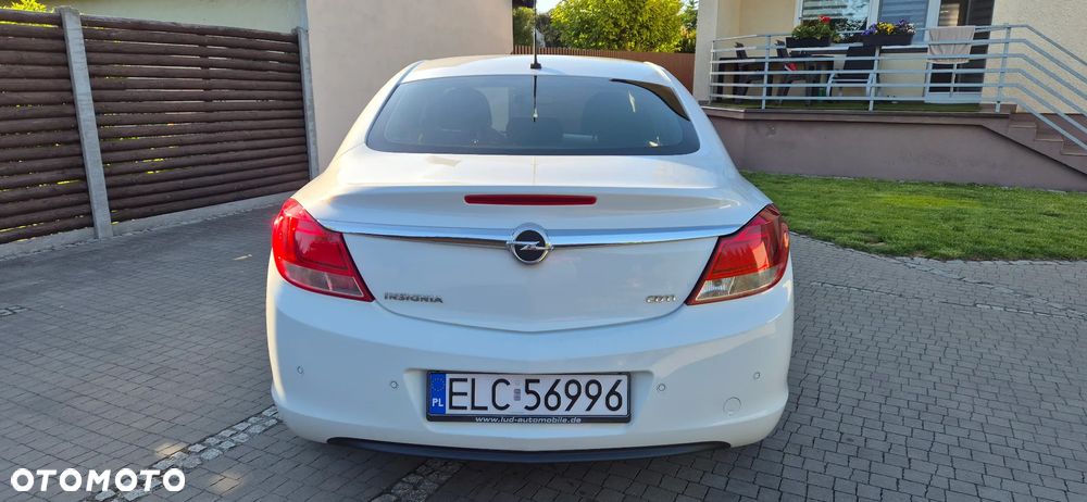 Opel Insignia 2.0 CDTI - 10