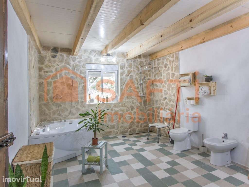 Parque Natural Serra D'Aire e Candeeiros Alojamento T2 + 3 e Moradi... - Grande imagem: 2/42