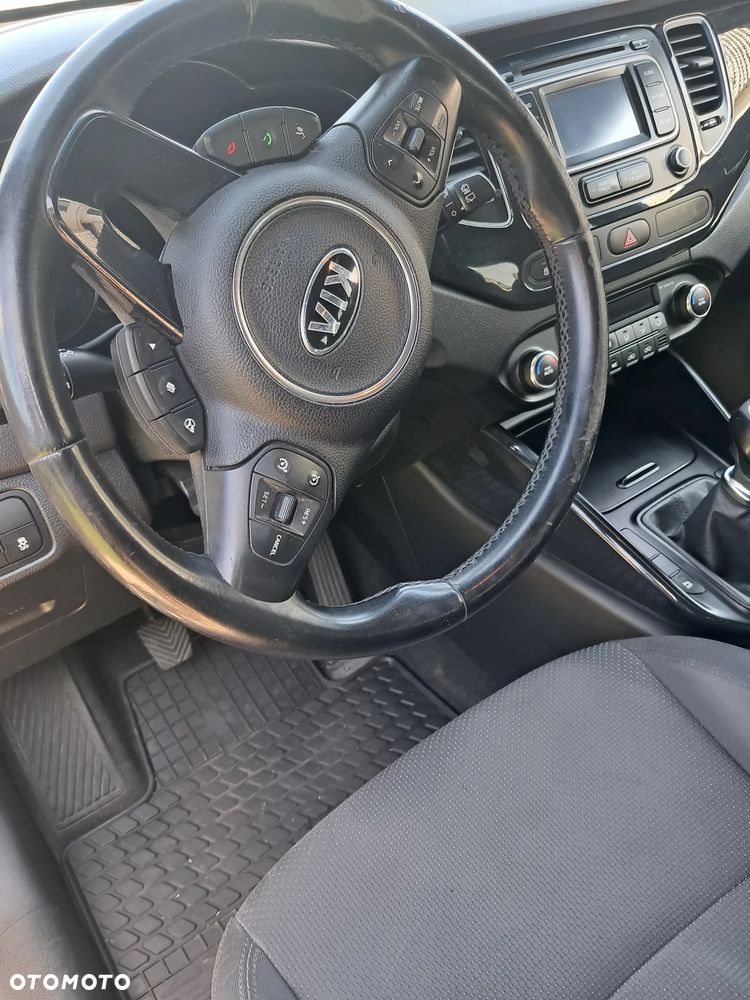 Kia Carens 1.7 CRDi L - 4