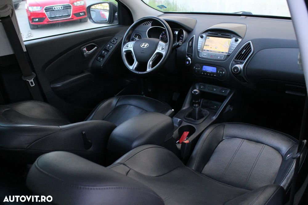 Hyundai ix35 2.0 CRDI 4WD Premium - 11