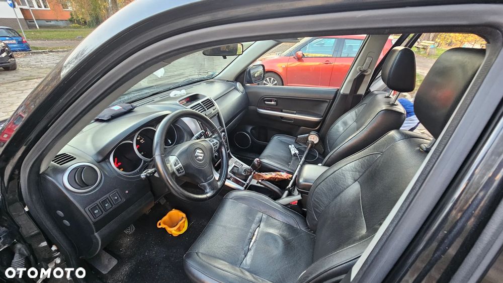 Suzuki Grand Vitara 1.9 DDiS De luxe - 7